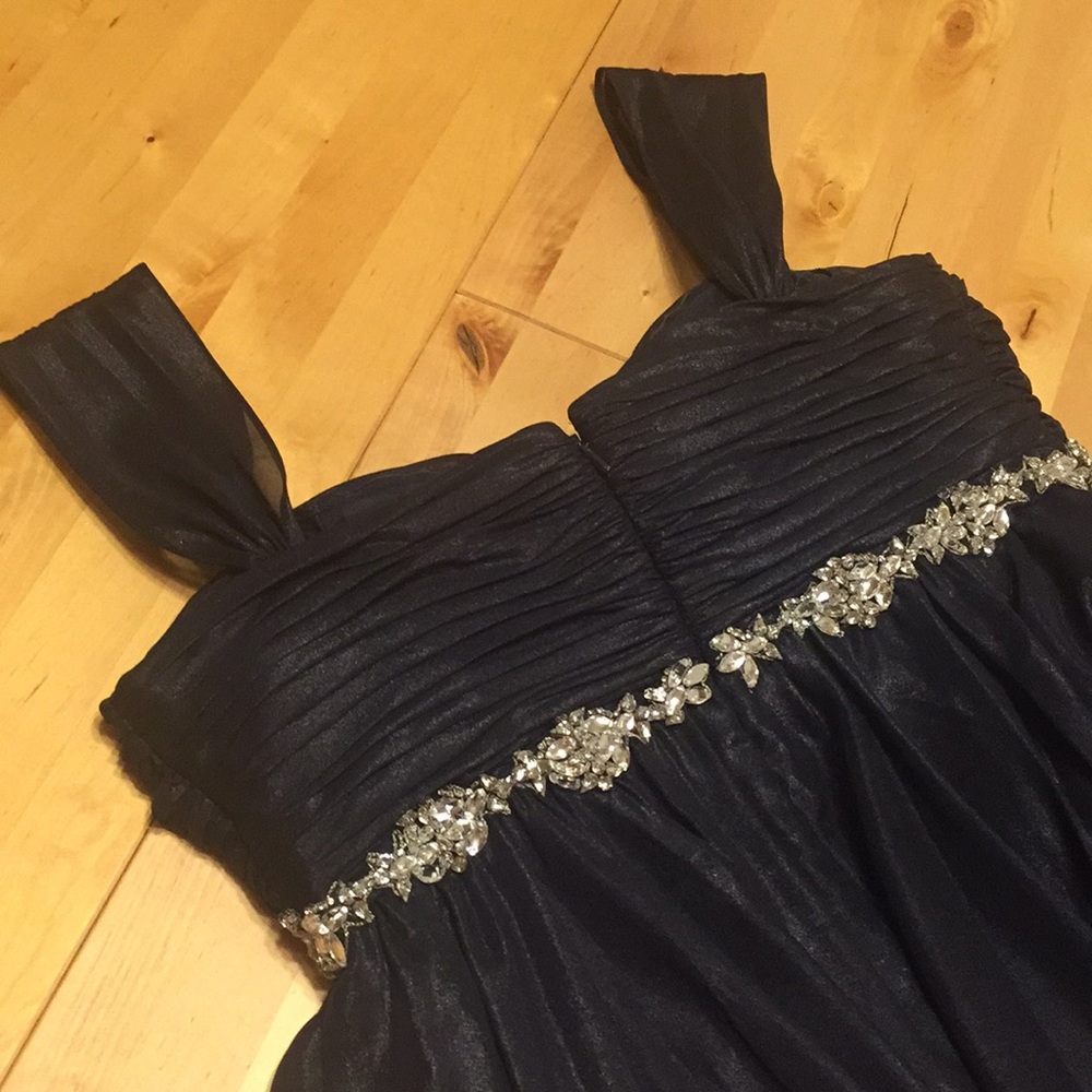 JS COLLECTIONS ๐ FORMAL DRESS ๐ SHIMMERY NAVY - Picture 9 of 14